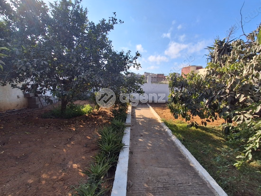Villa à vendre 1 050 m², 7 chambres LAYAYDA Salé