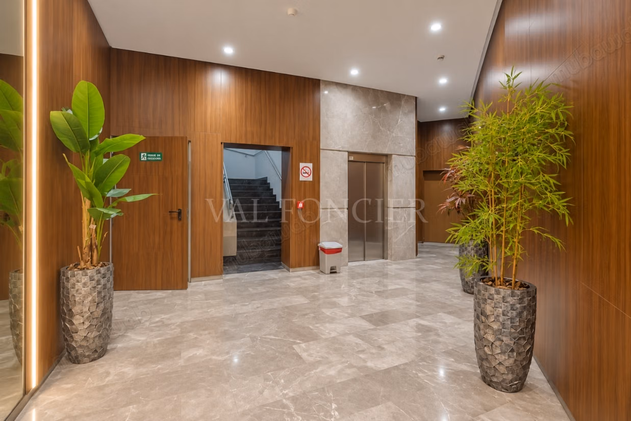 Location bureau haut standing 54 m2 
Ghandi, Casablanca