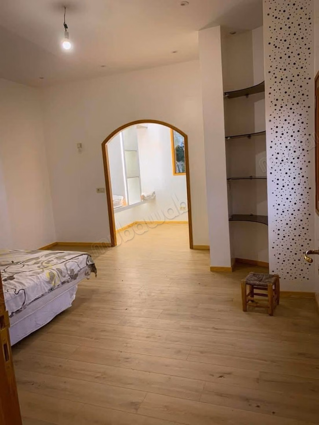 Villa de haut standing à louer à Route de Fez. 4 pièces confortables. Terrasse et jardin