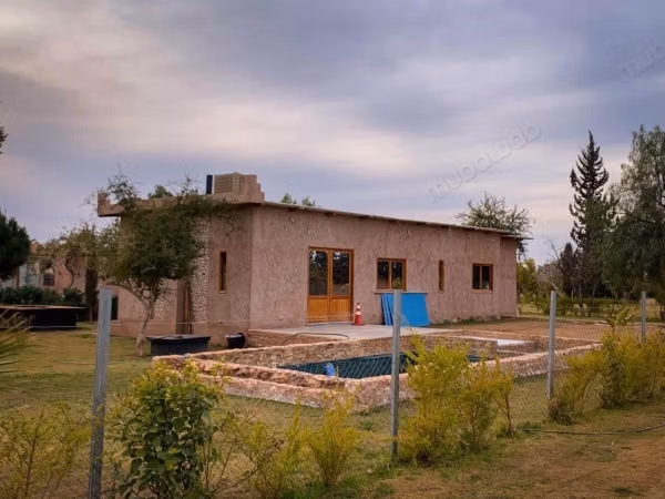 High-end villa for rent on Route de Fez. 4 comfortable rooms. Terrace and garden