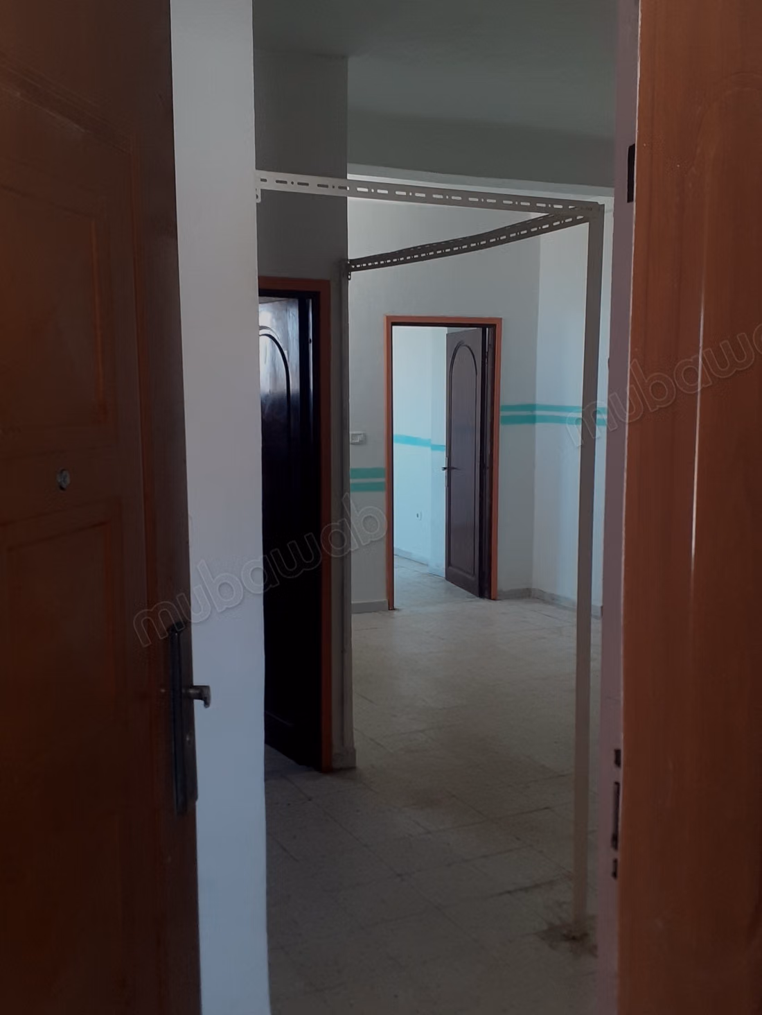 Vendita appartamento a Jaafar. Superficie di 75 m². Porta blindata