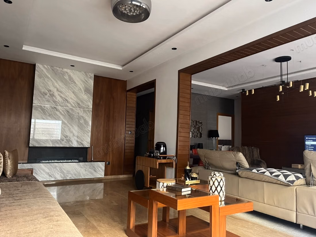 Bel appartement à Sidi Maarouf 
200 m2