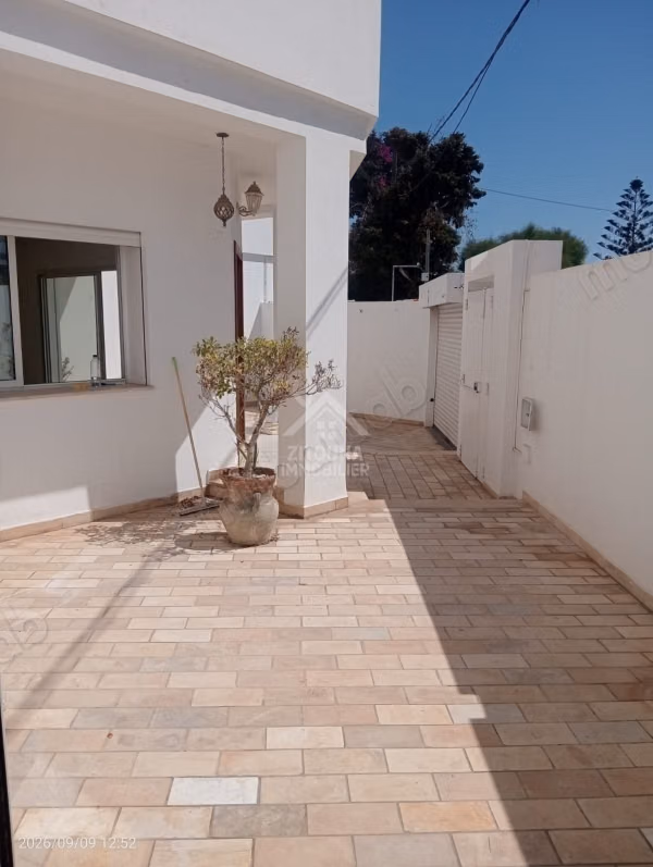 A louer un duplex à La Marsa Cube