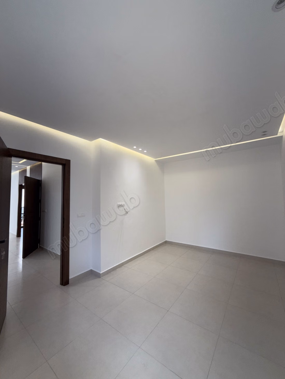 Bel appartement à vendre à Martil. Surface totale 82 m². Antenne parabolique