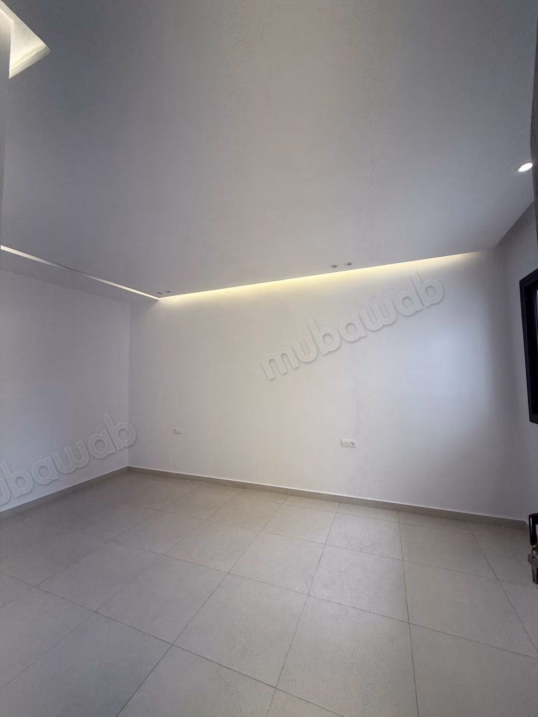 Bel appartement à vendre à Martil. Surface totale 82 m². Antenne parabolique