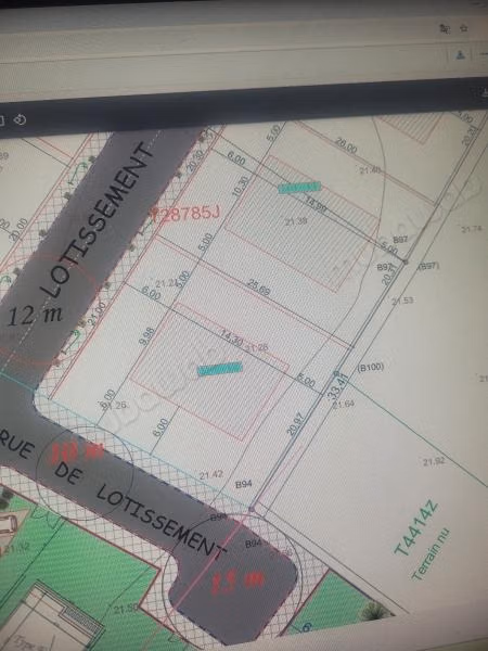 Vente terrain à Quartier Aérodrome. 
Surface de 527 m²