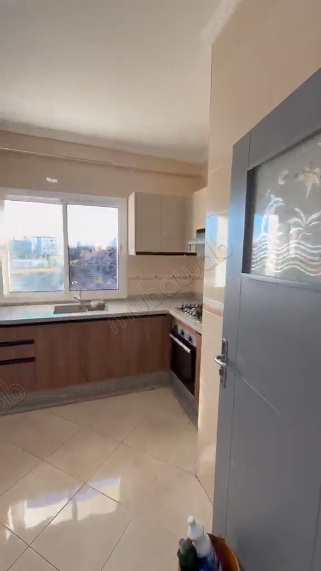 Superbe appartement à louer à Manar. 2 belles chambres. Système de parabole et résidence sécurisée