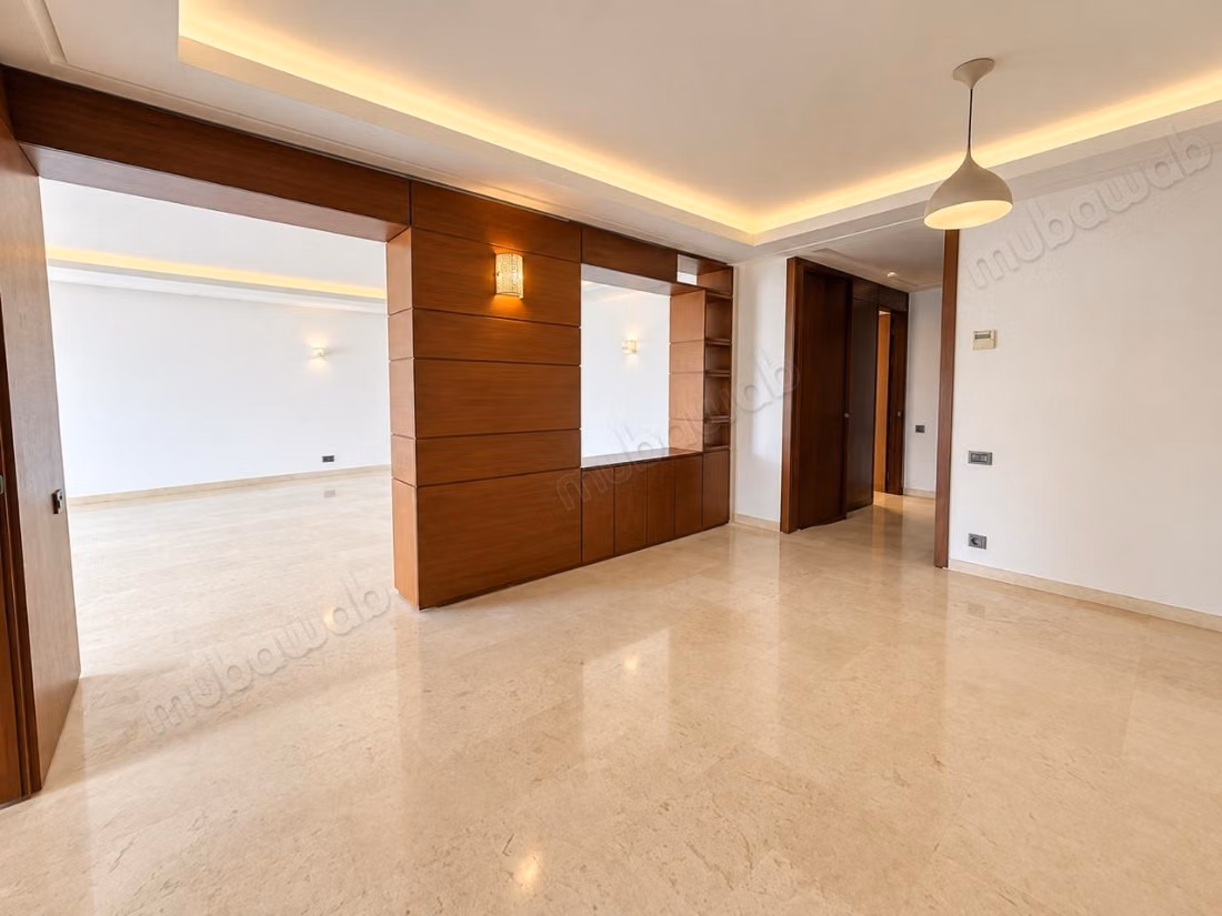 Ain Diab/Appartement à vendre 200m² 
Vue mer — 2