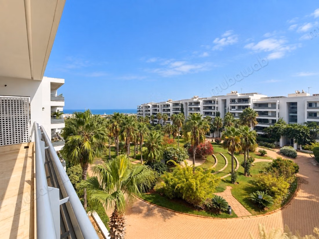 Ain Diab/Appartement à vendre 200m² 
Vue mer