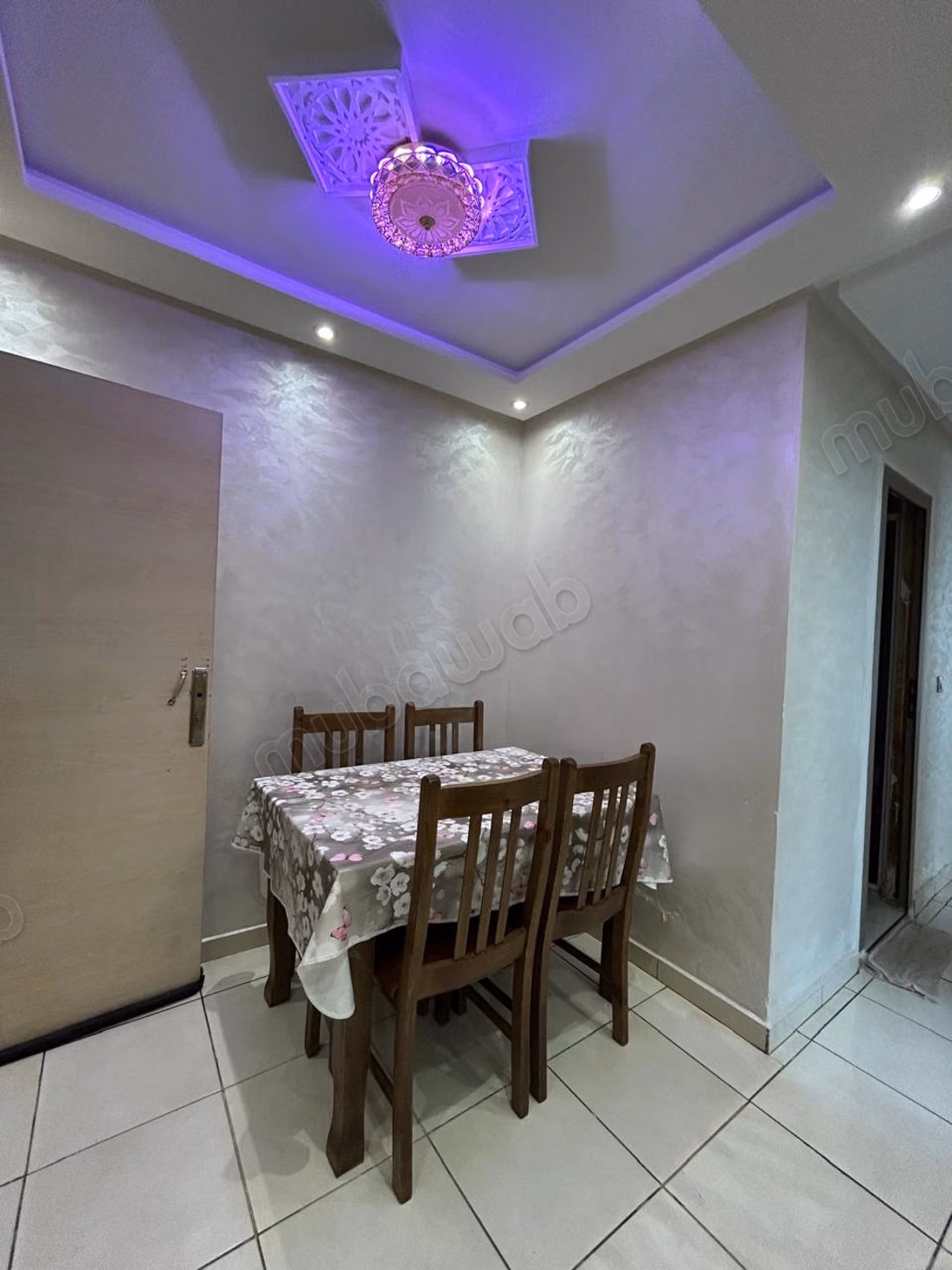 Appartementen te huur aan de Ceutaweg. Totale oppervlakte 55 m². Traditionele Marokkaanse lounge, beveiligde residentie
