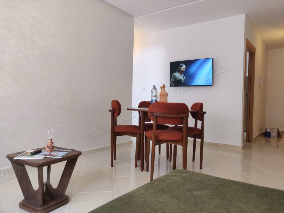Appartement en location à Tanja Balia. 3 pièces. Meublé