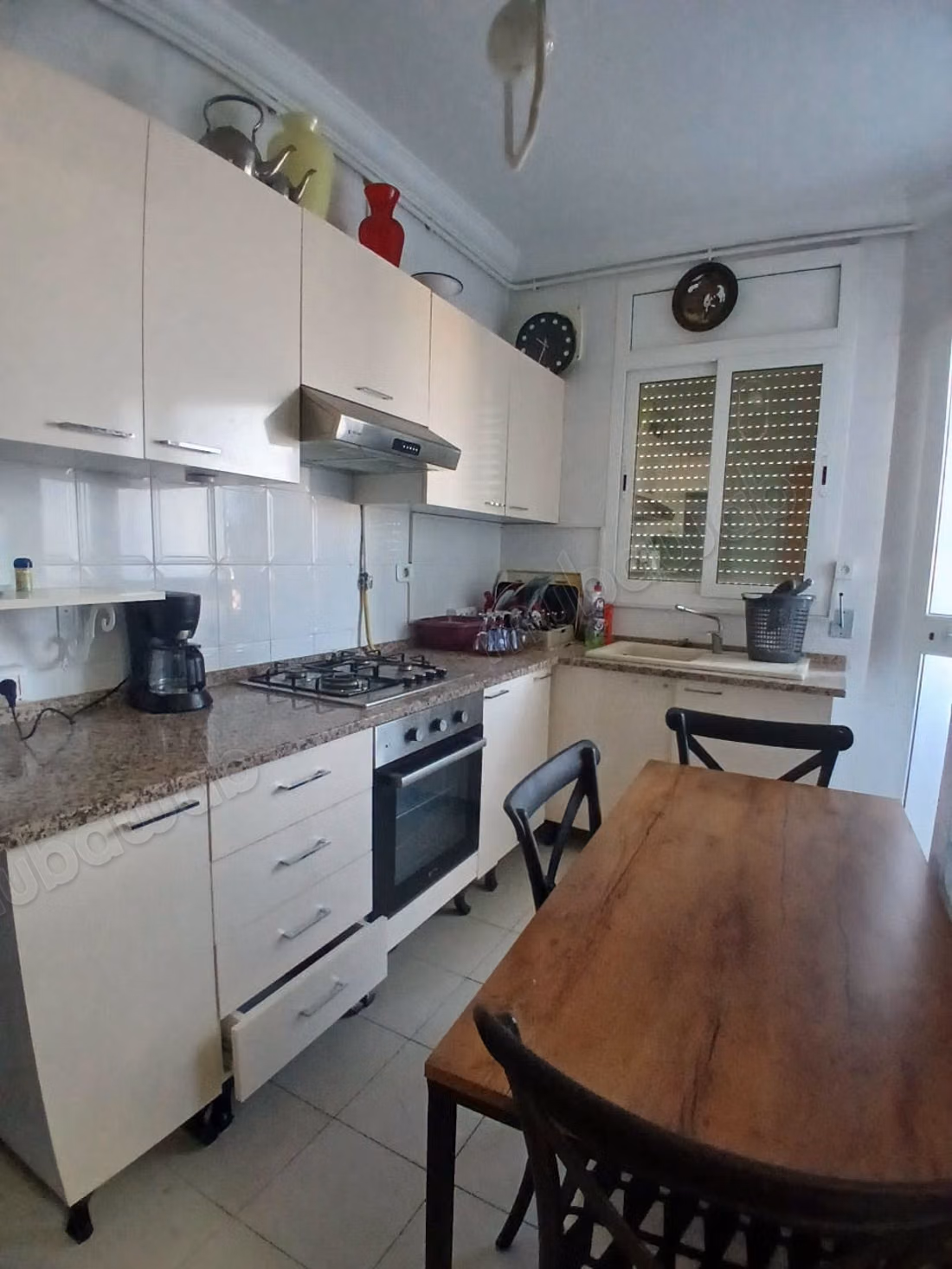 À LOUER – Appartement S2 meublé à Ennasr