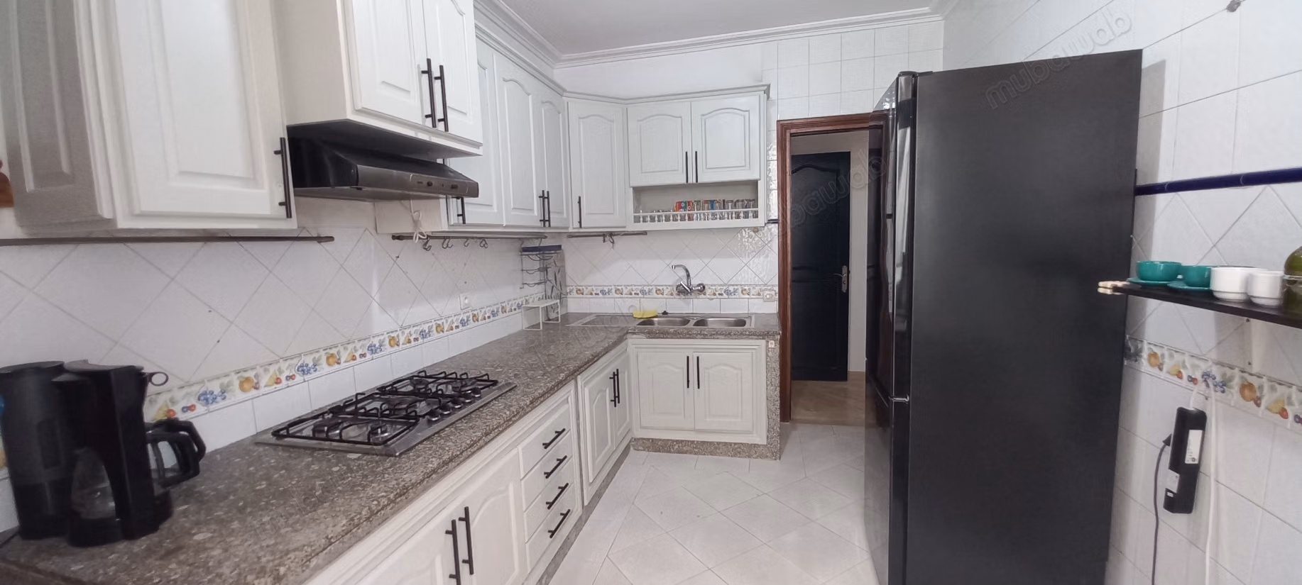 Bonito apartamento en alquiler en Racine. Cerca del liceo Liautey. 5 habitaciones cómodas. Bien amueblado