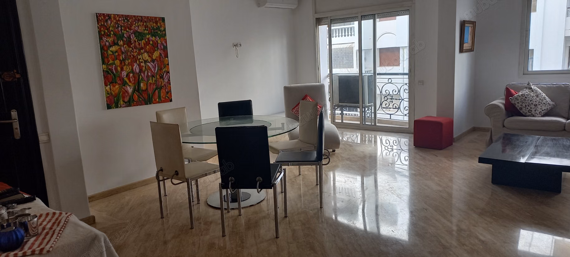 Bonito apartamento en alquiler en Racine. Cerca del liceo Liautey. 5 habitaciones cómodas. Bien amueblado