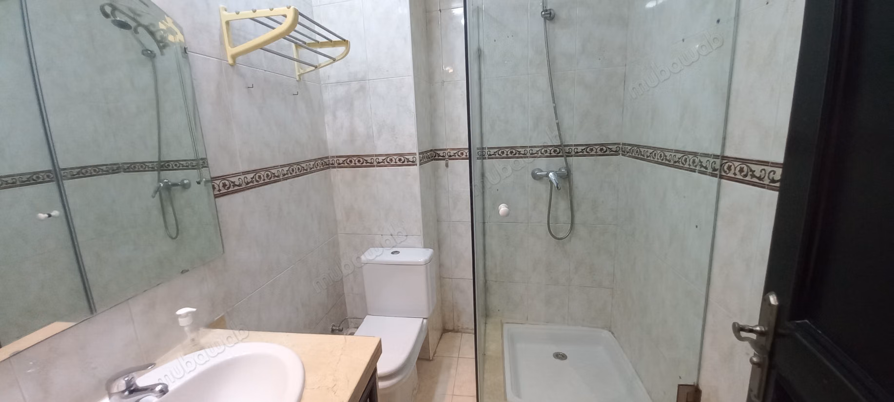 Bonito apartamento en alquiler en Racine. Cerca del liceo Liautey. 5 habitaciones cómodas. Bien amueblado