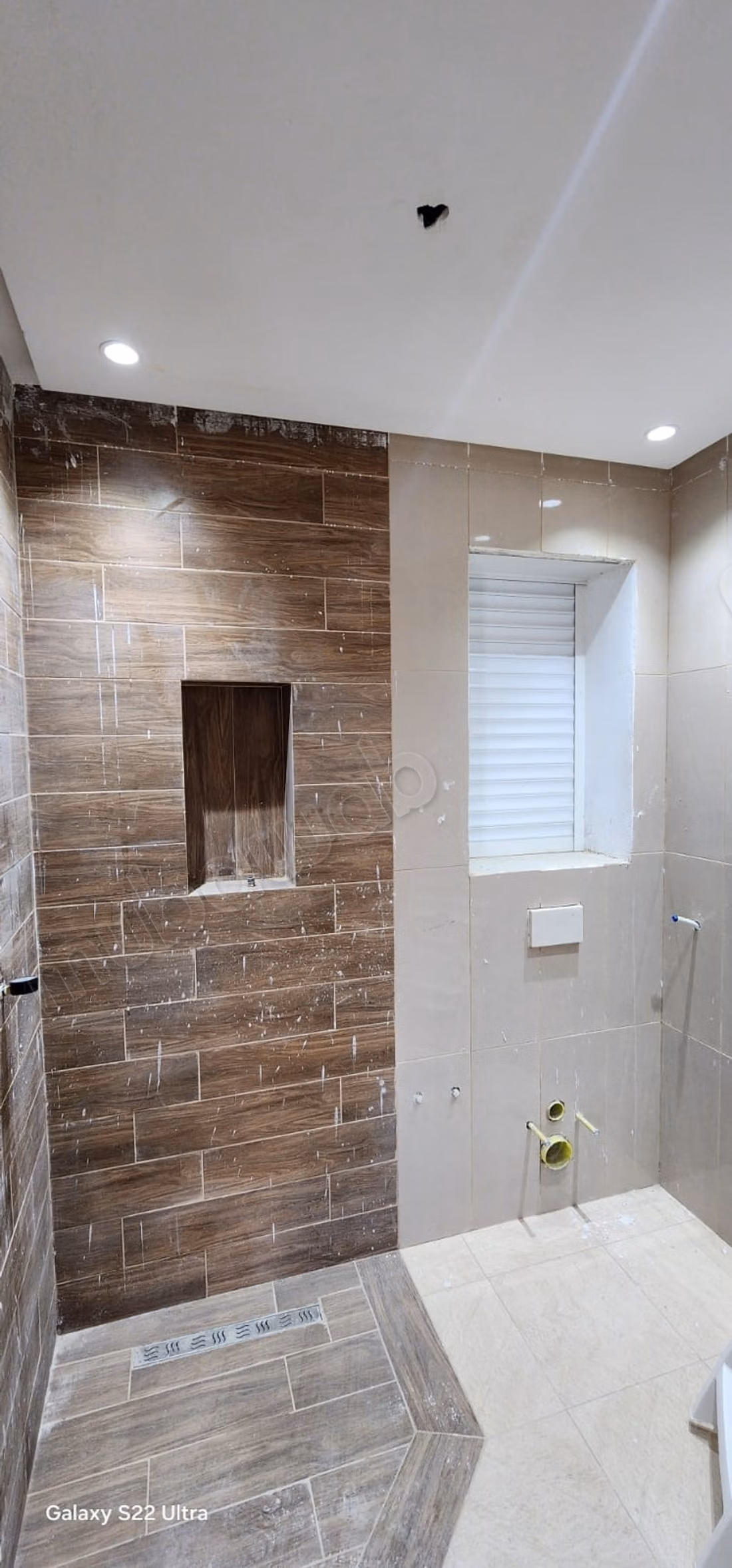 A vendre villa inachevé à la soukra chotrana1