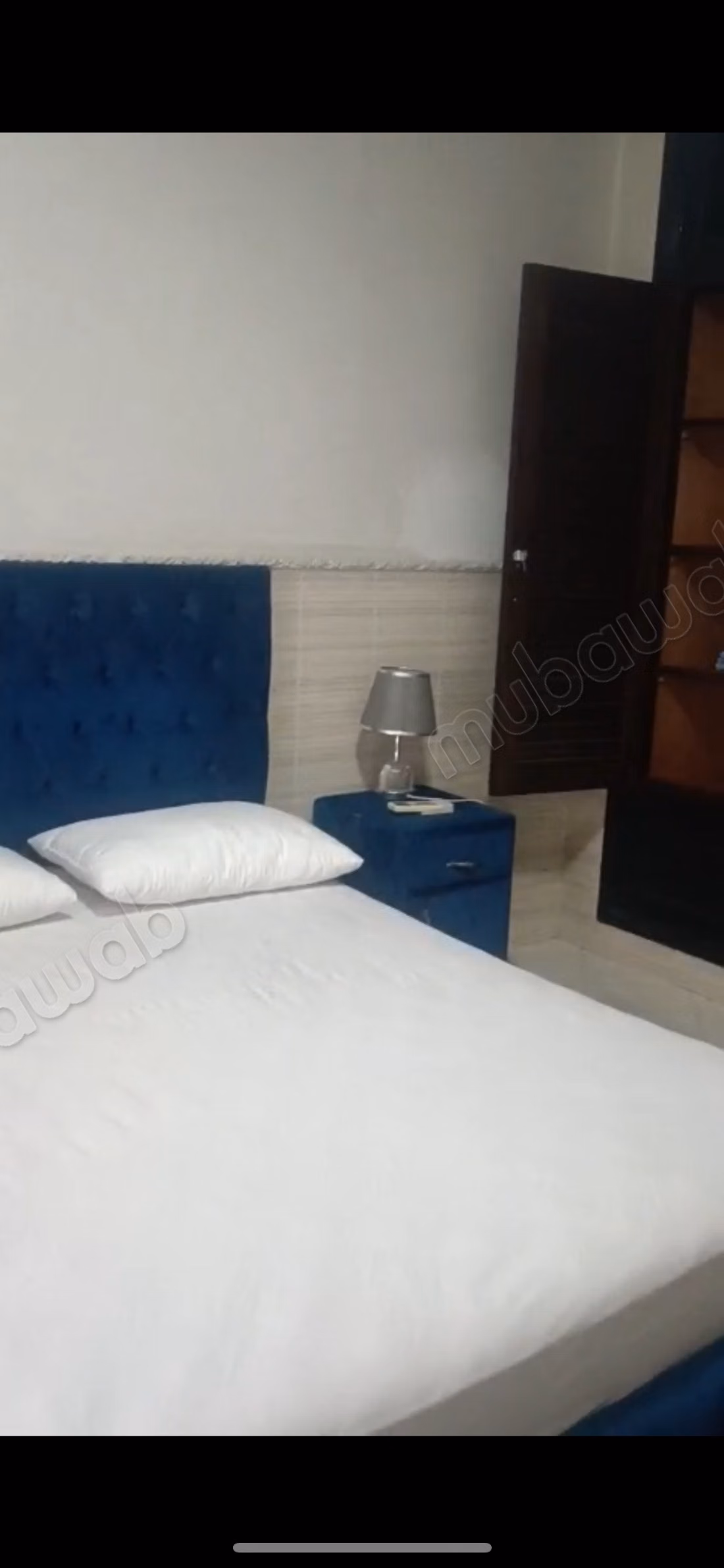 Bonito apartamento en la planta baja amueblado con terraza verde