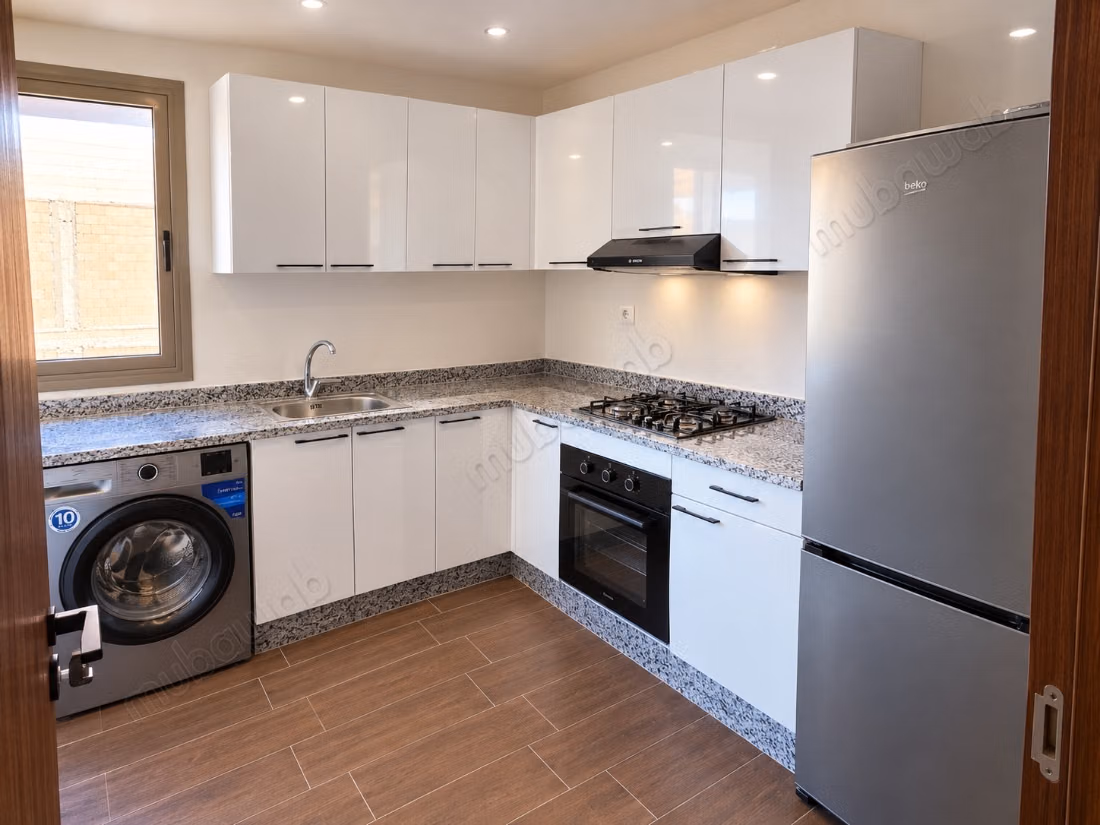 Langdurige huur van een hoogwaardig ongemeubileerd 3-slaapkamerappartement in Oasis Casablanca