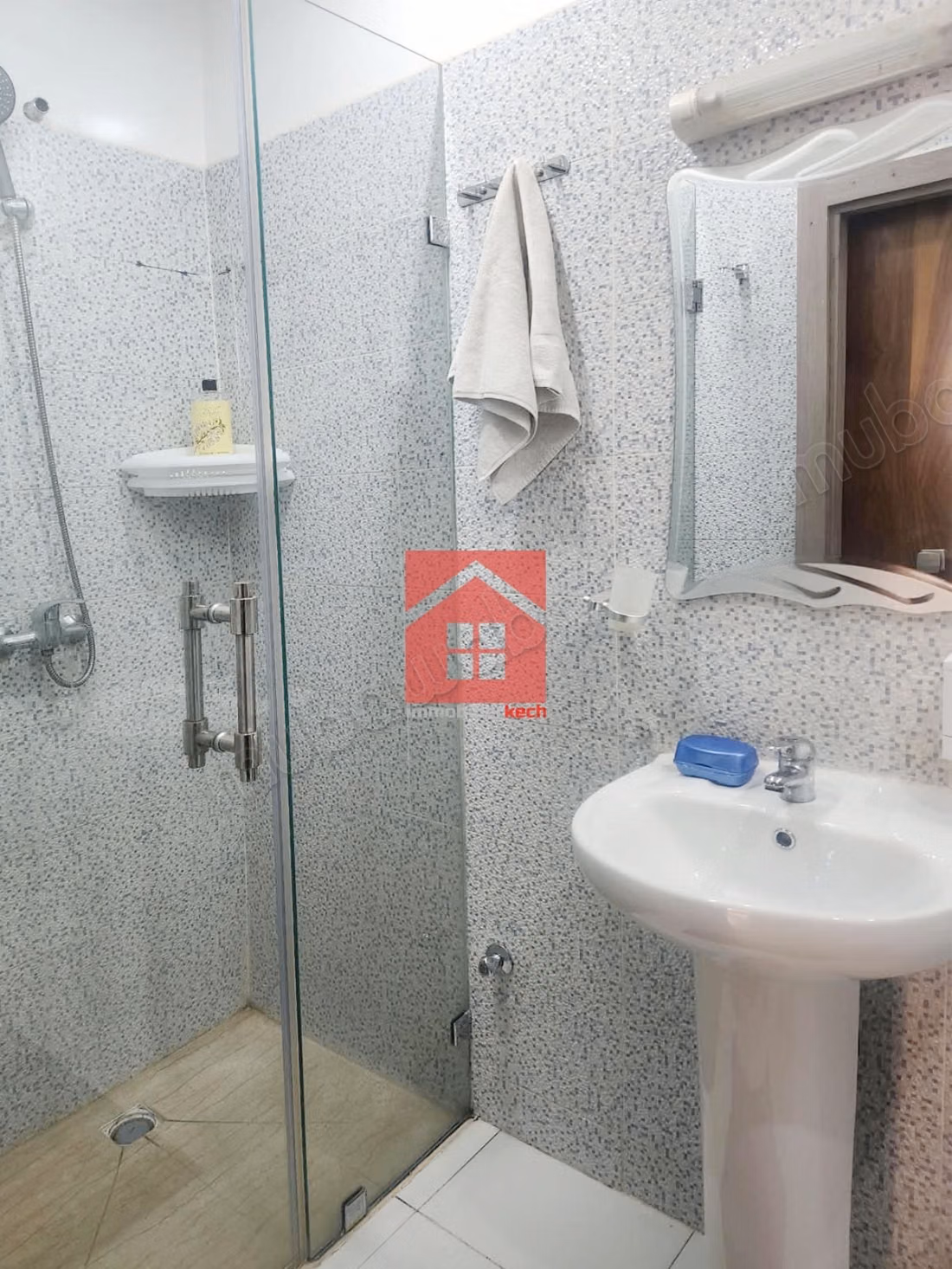 Chic Appartement avec Balcon a Cote de Marjane
