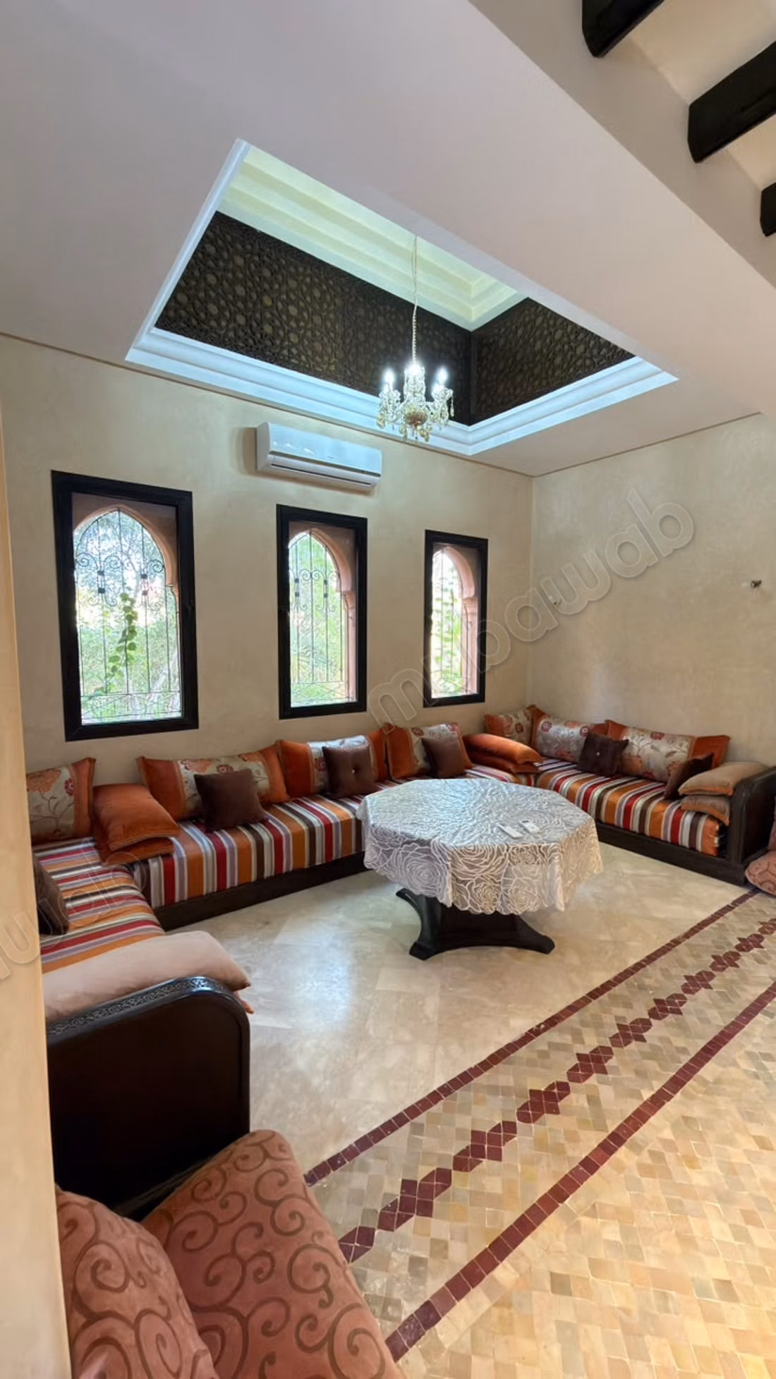 Villa à vendre à Nakhil – Route de Fès, Marrakech