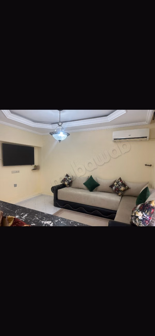 Appartement te huur in Riad Oulad Mtaa. Oppervlakte van 100 m². Goed ingericht