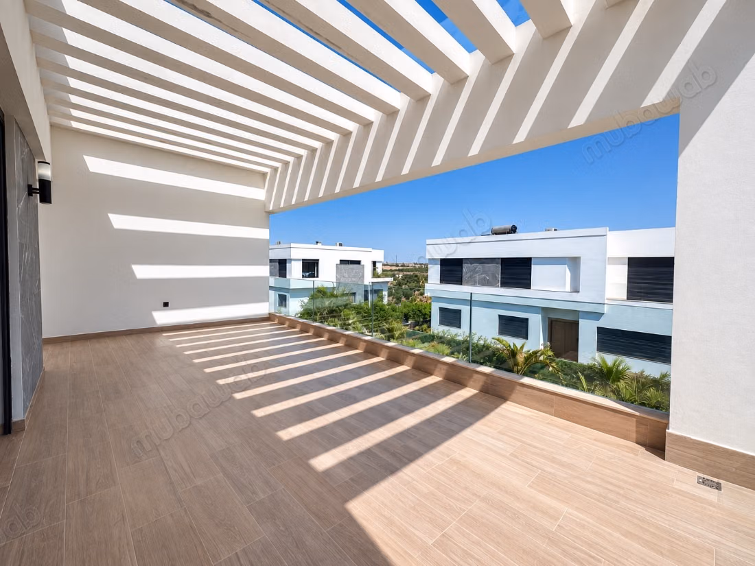 Villa amueblada con piscina en alquiler – El Menzeh