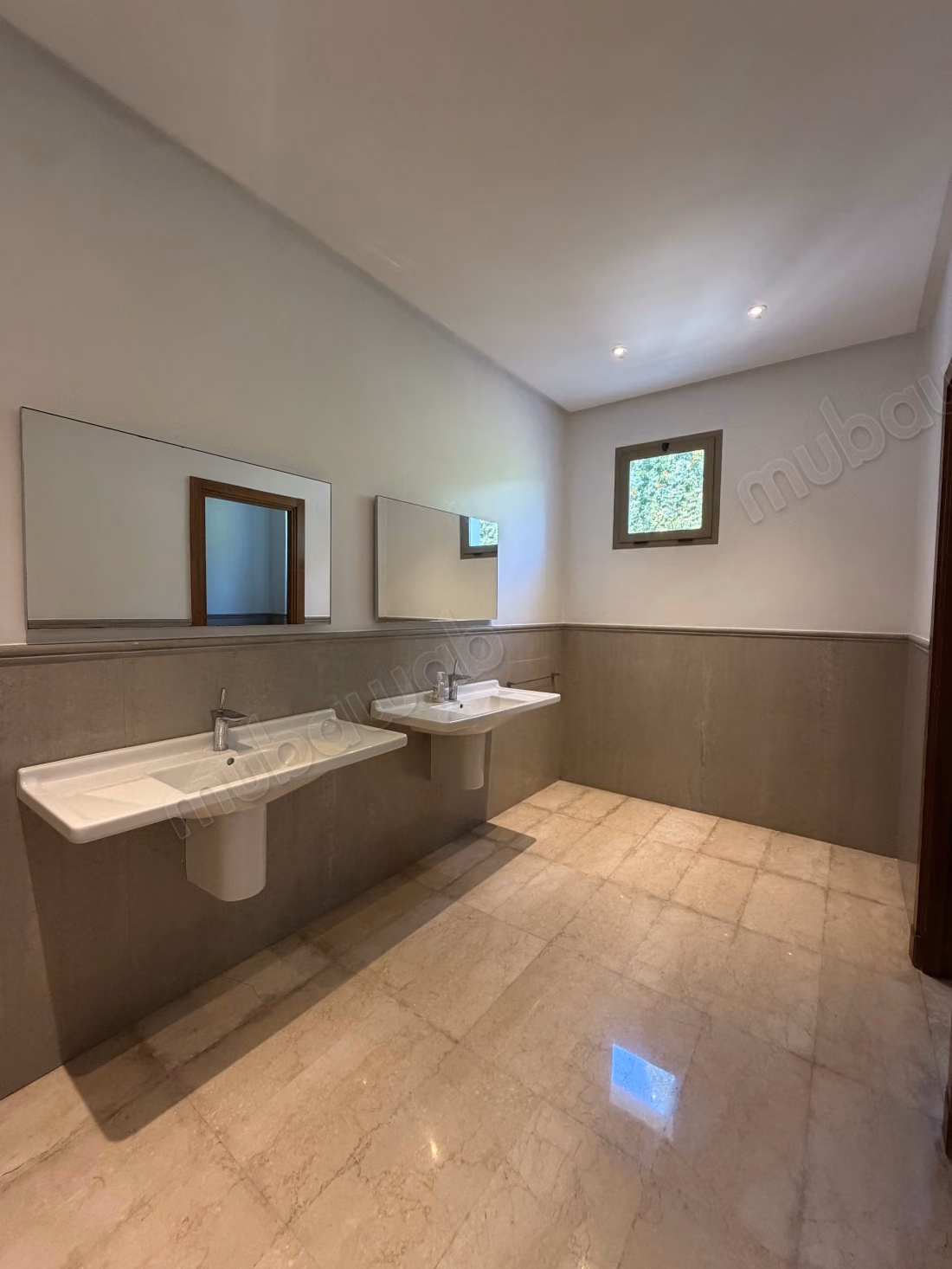Villa de luxe à louer à Ain Diab. 4 chambres avec vue sur l'océan