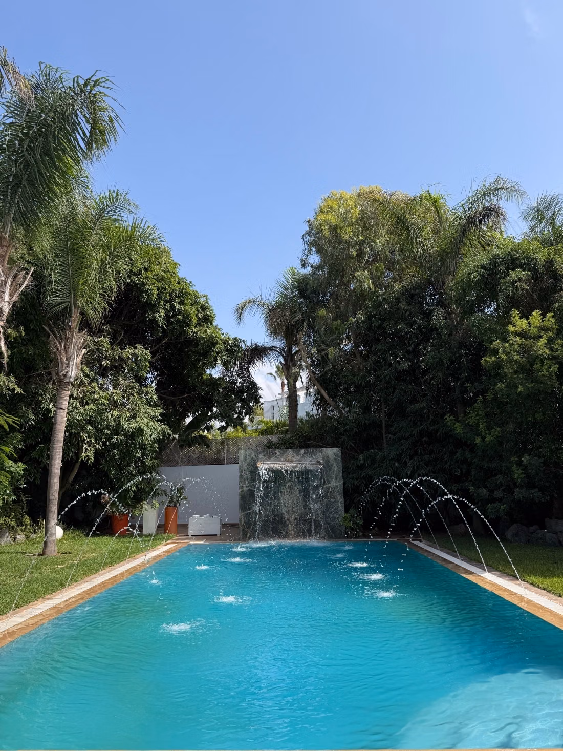Villa de luxe à louer à Ain Diab. 4 chambres avec vue sur l'océan