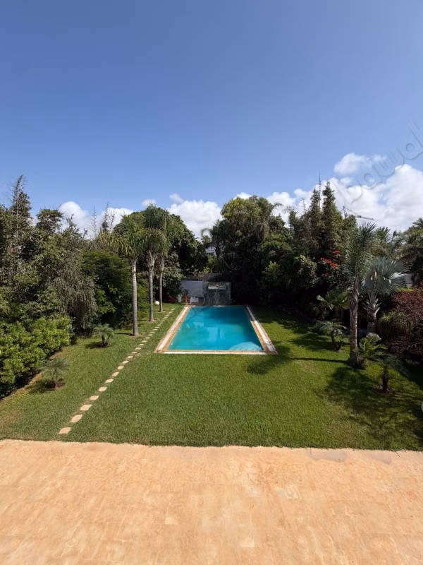 Villa de luxe à louer à Ain Diab. 4 chambres avec vue sur l'océan