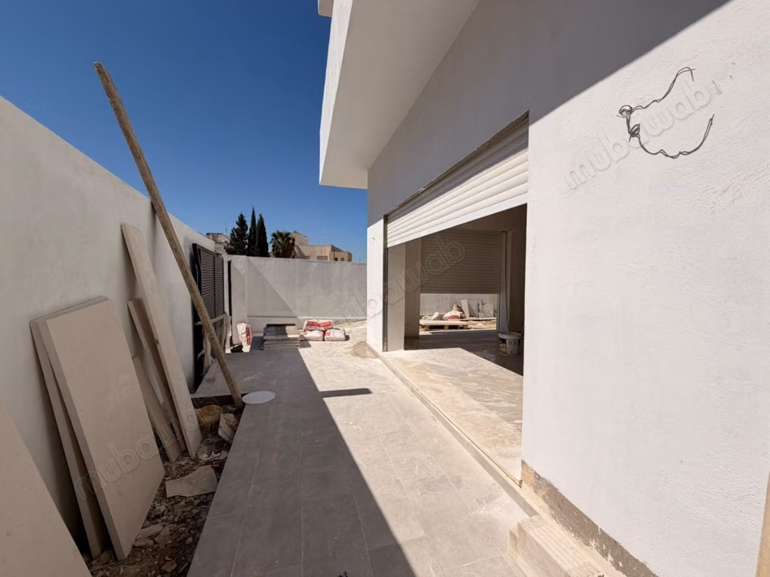 A vendre une villa Jumelée au Manar 1