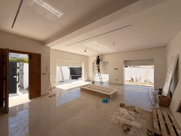In vendita una villa a schiera a Manar 1