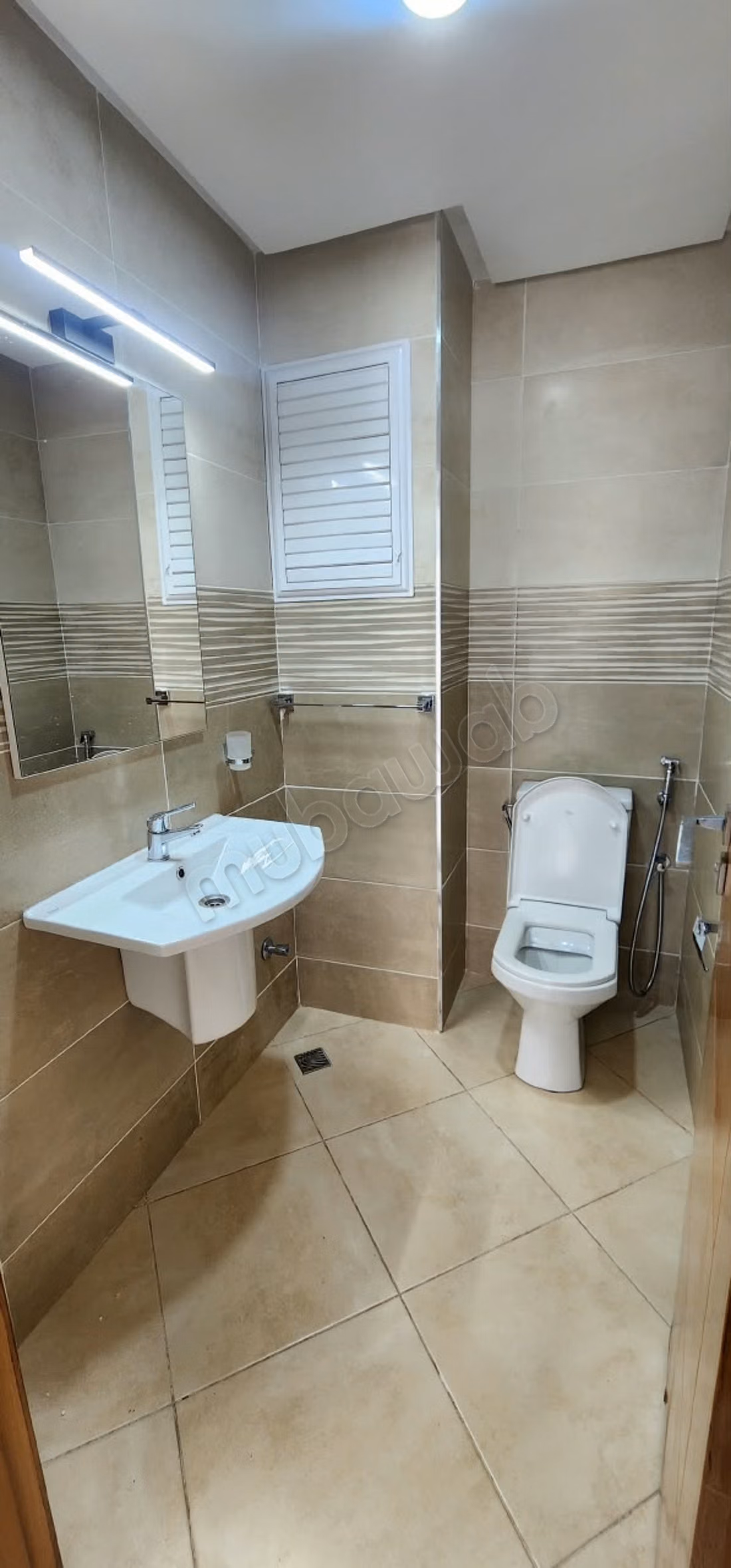 Appartement vide à louer – 83 m² 
castilla