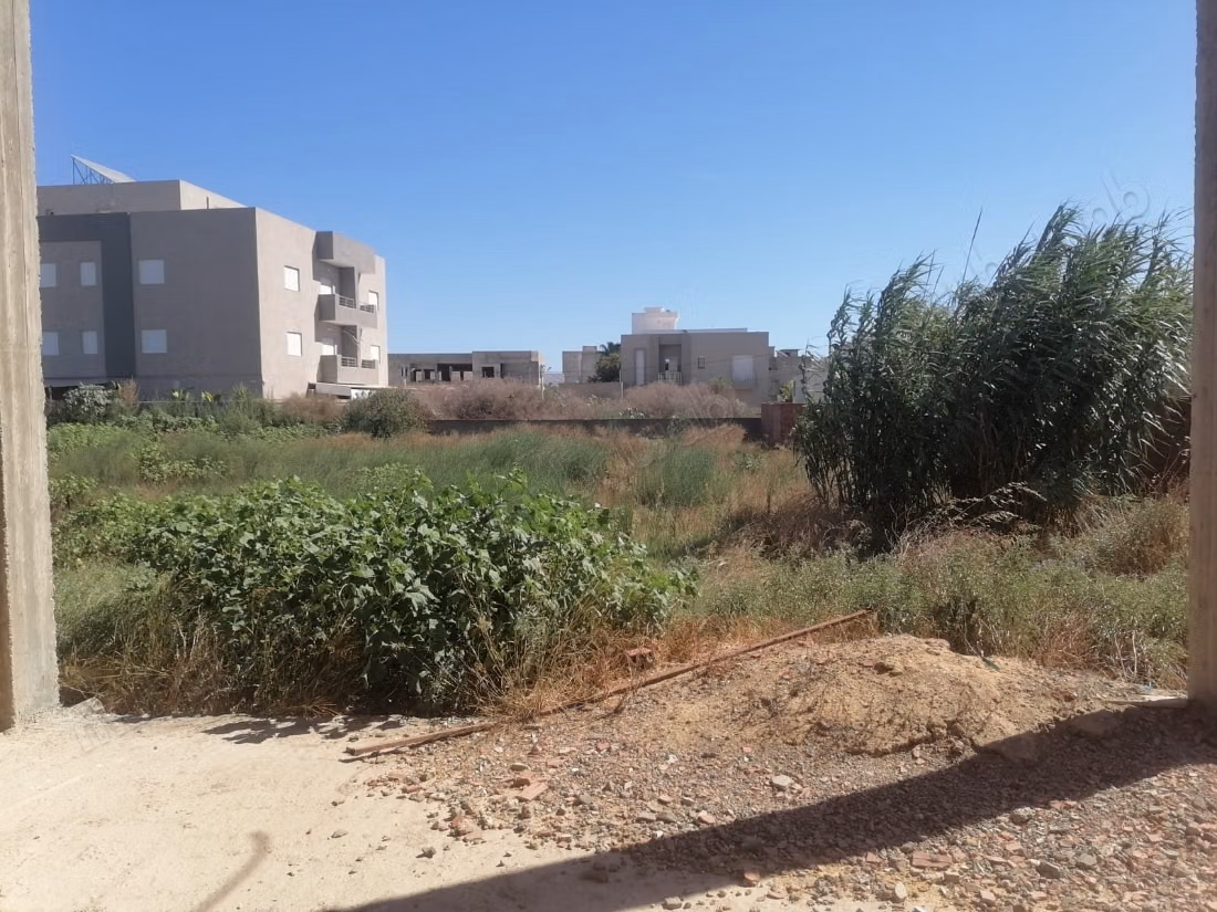 A Vendre Terrain de 1884m² à l'Aouina