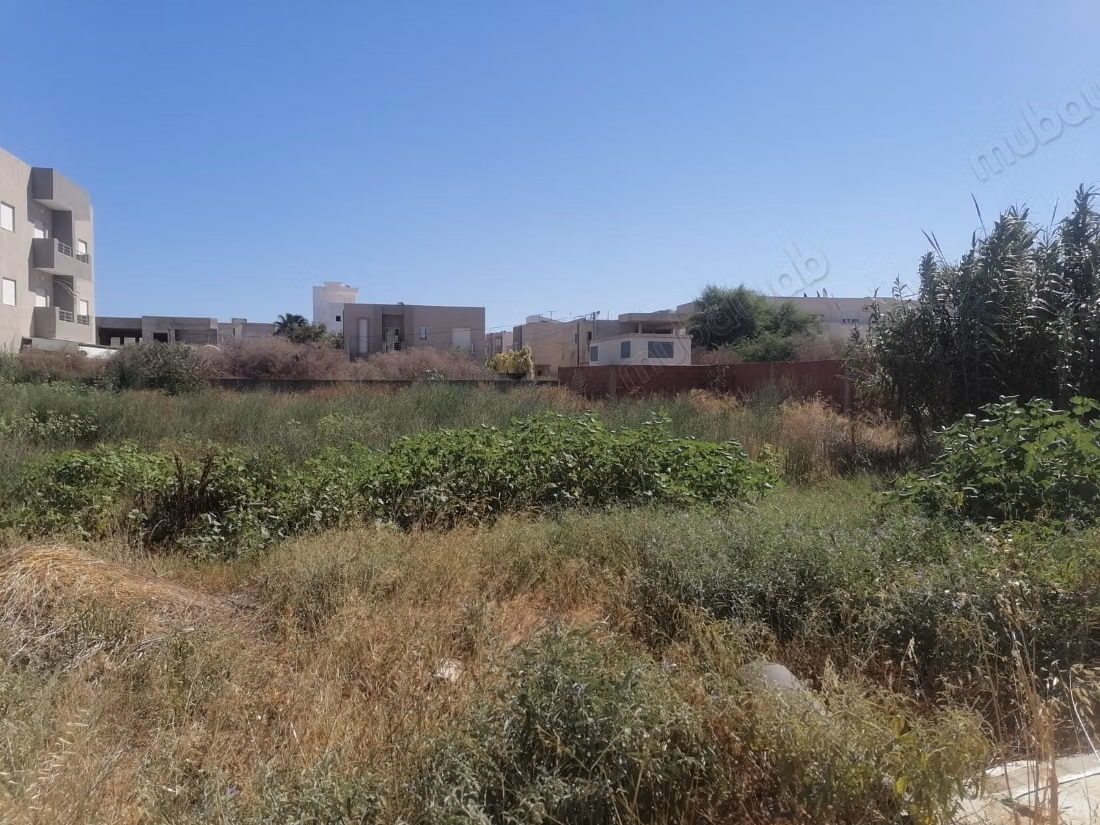 A Vendre Terrain de 1884m² à l'Aouina