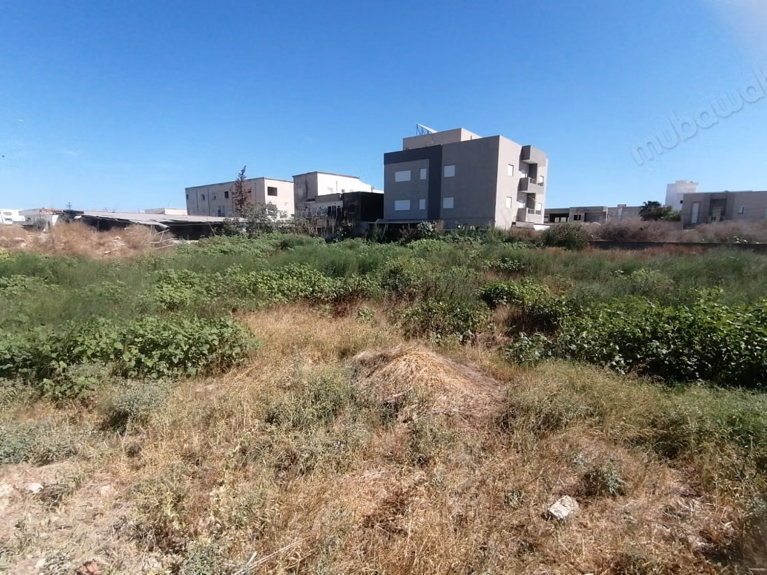 A Vendre Terrain de 1884m² à l'Aouina