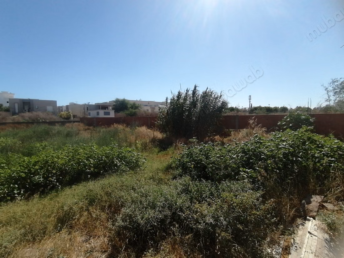 A Vendre Terrain de 1884m² à l'Aouina