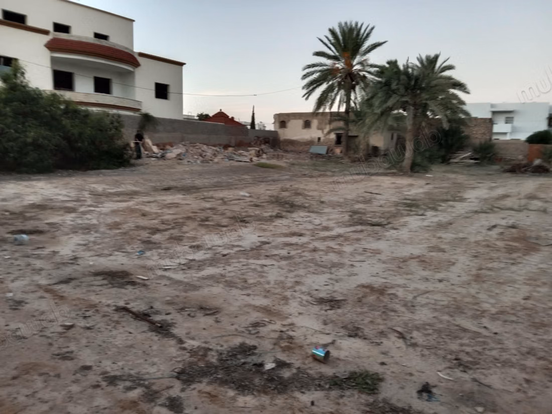 Land 833 m² - Sfax, Mahdia Road KM 4