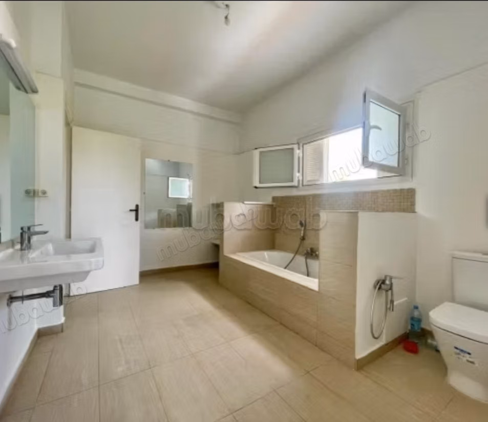 Villa rental with large garden in Mutuelleville