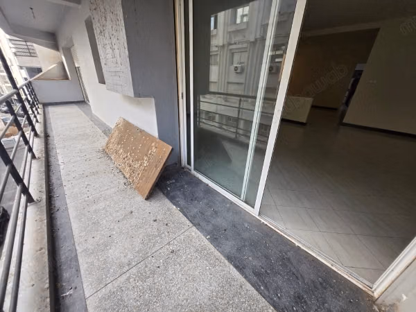Appartamento in affitto a Gauthier. Superficie totale di 150 m². Terrazza e ascensore
