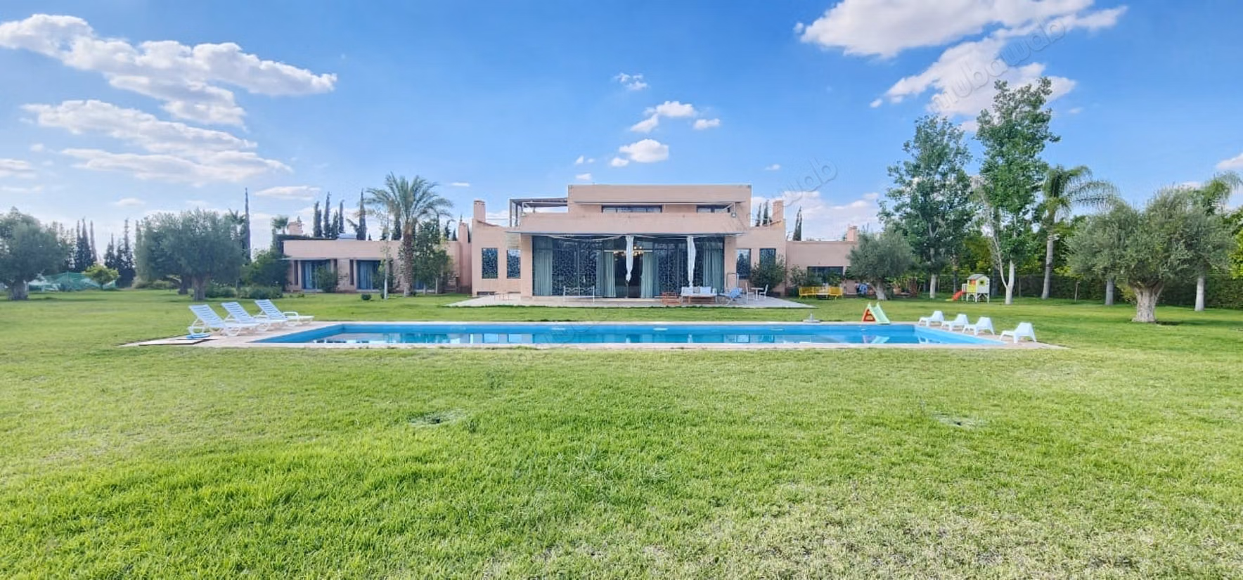 Maison d’hôtes à vendre – Route de l’Ourika