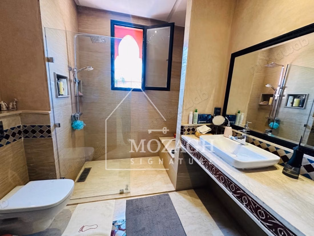 Magnífica villa con piscina privada en residencia