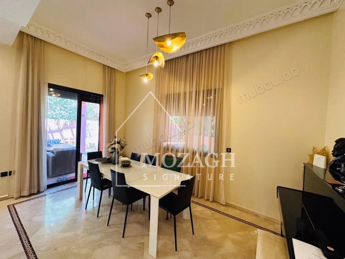 Magnífica villa con piscina privada en residencia
