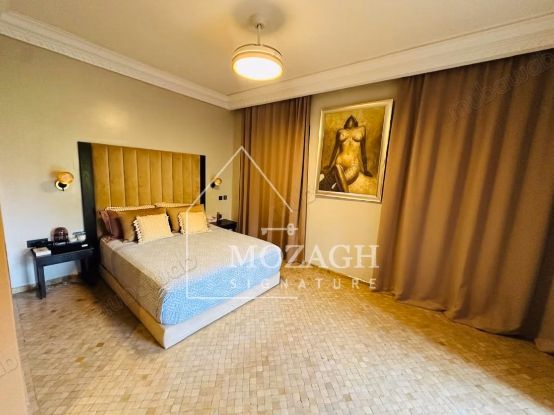 Magnífica villa con piscina privada en residencia