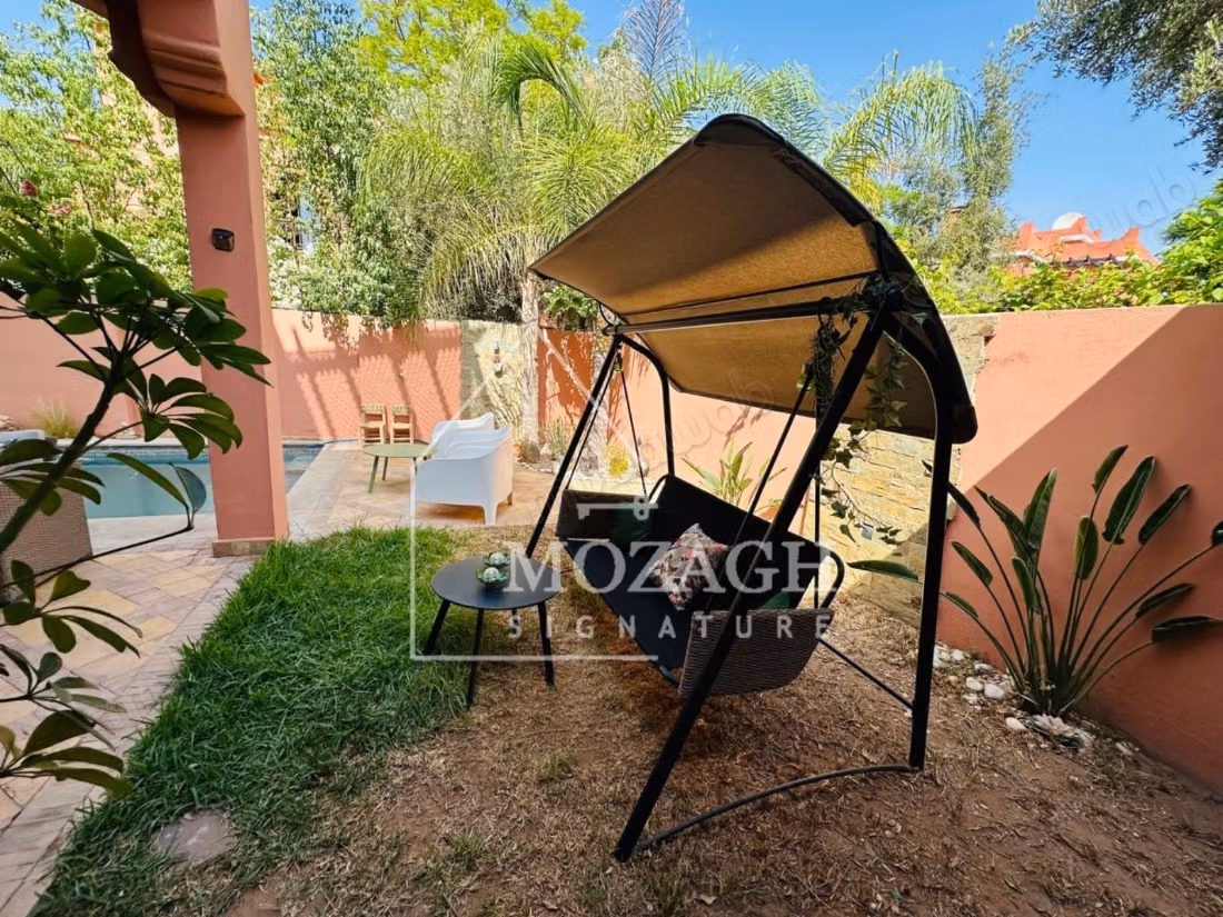 Magnífica villa con piscina privada en residencia
