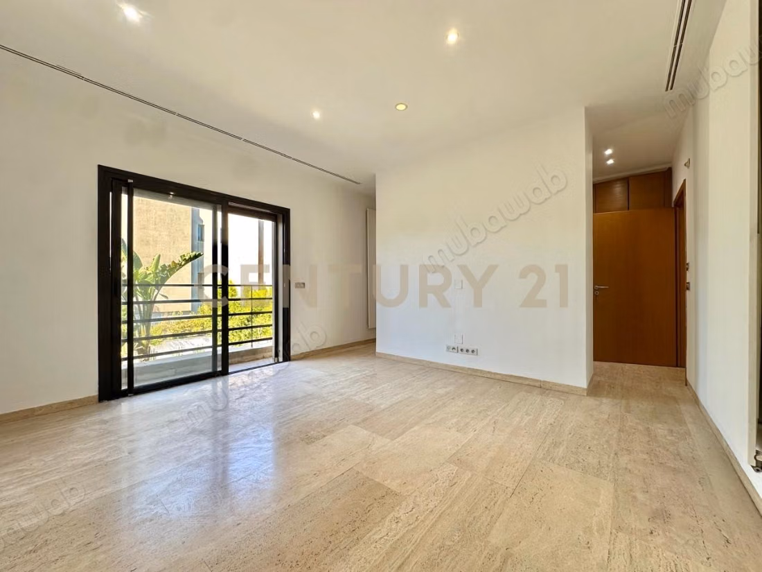 Alouer: triplex s4 avec jardin à sidi daoud