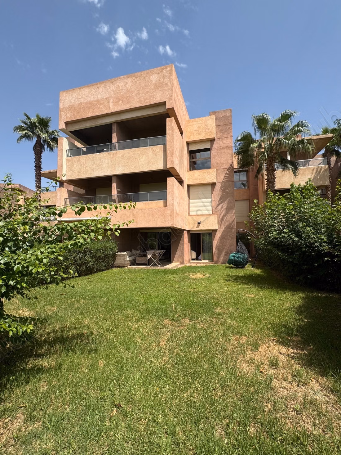Très bel appartement en location à Agdal. 2 belles chambres. Bien meublé