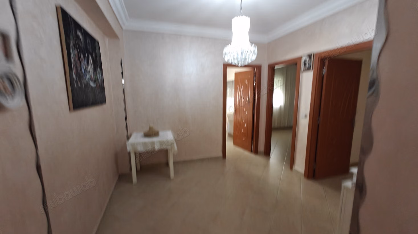 Vente d'un appartement dans le quartier Hassani. 3 belles chambres. Porte solide, résidence sécurisée