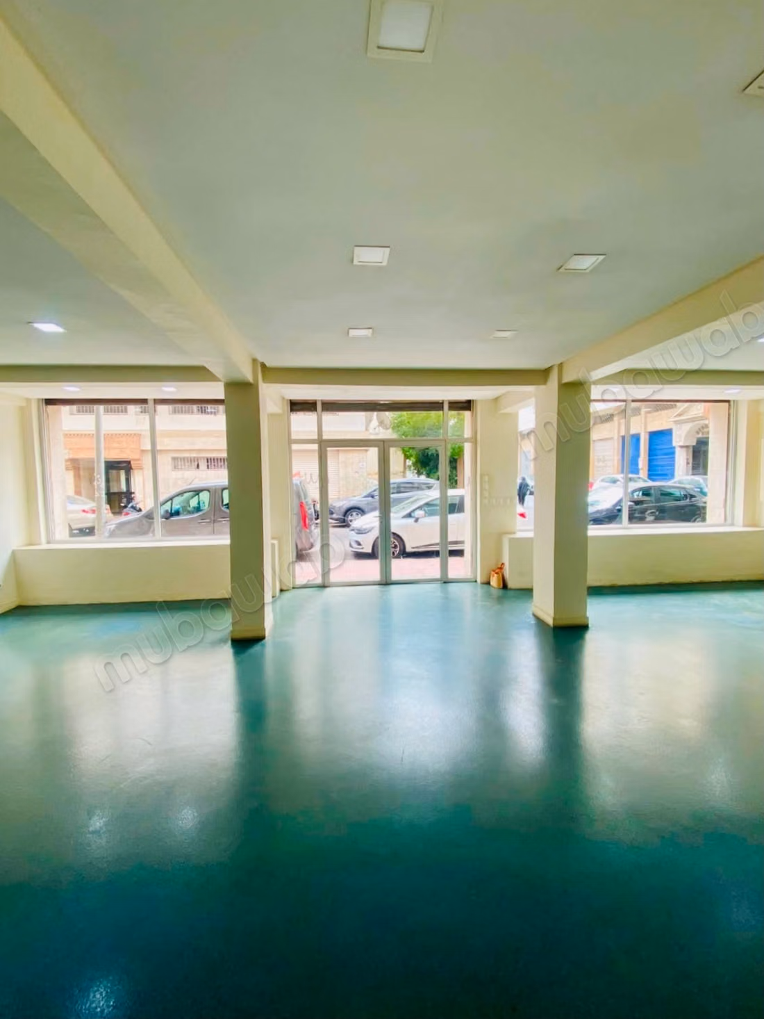 Local commercial à vendre cil 390m²