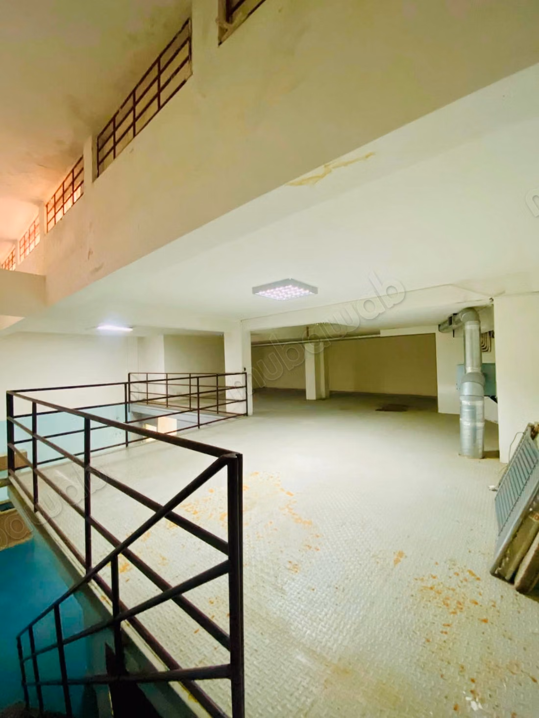 Local commercial à vendre cil 390m²