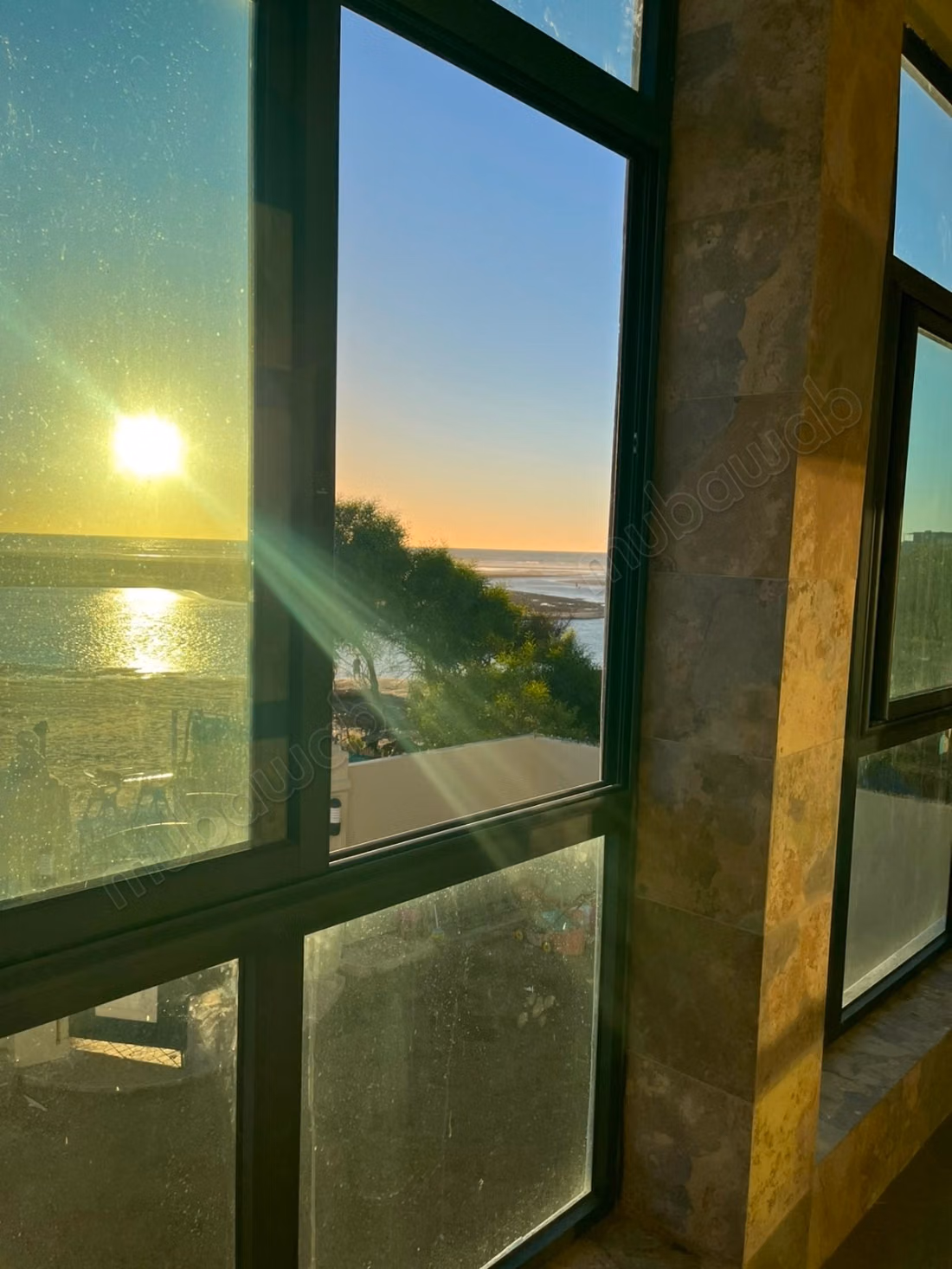 Casa de alto standing en venta en Asilah. Superficie total 180 m². Bien amueblado